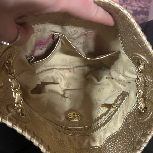 Tory Burch Gold Marion Swingpack Book Bag - Picture 15 of 16